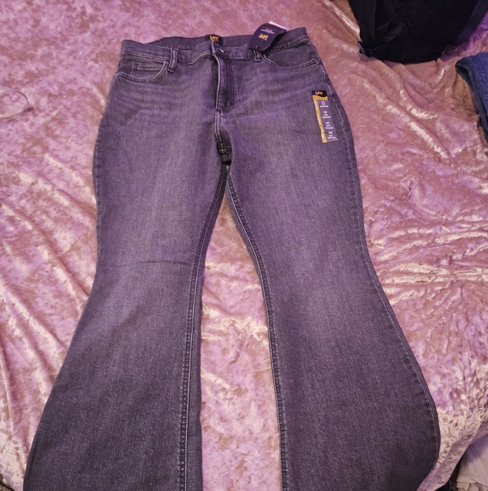 LEE  FLARE HIGH WAISTED